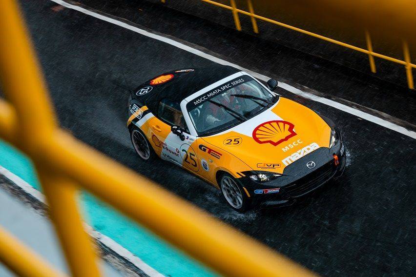 Mazda MX-5 race cars