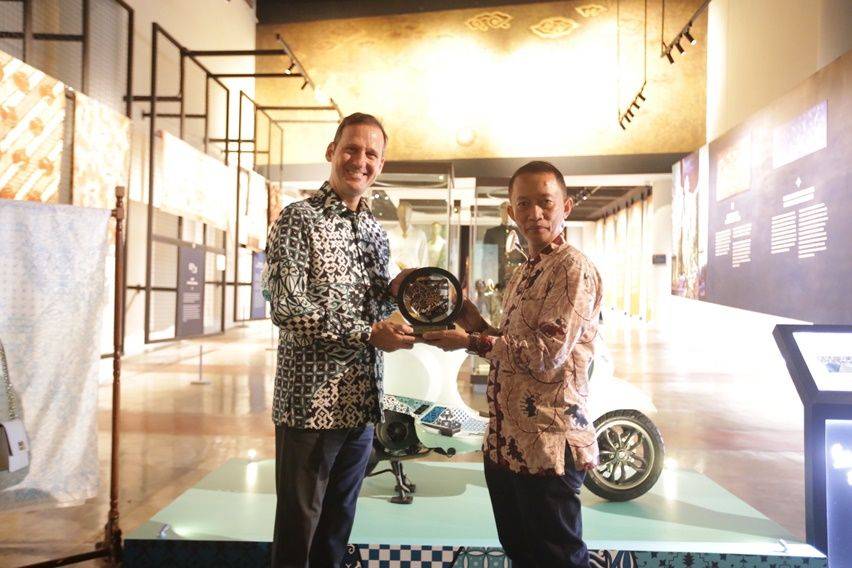 Vespa batik at museum batik 