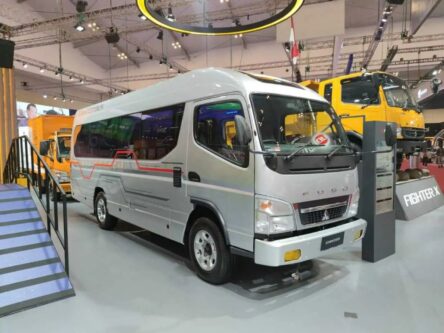 Kelengkapan Mitsubishi Fuso Canter Bus Seharga Rp500 Jutaan
