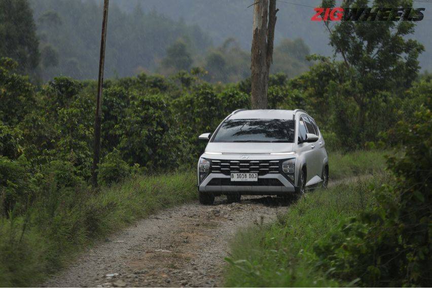 Hyundai Stargazer X review