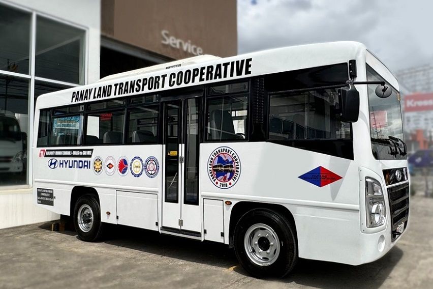 HARI turns over modern jeepney to cooperative in Antique  HARI turns over modern jeepney to cooperative in Antique