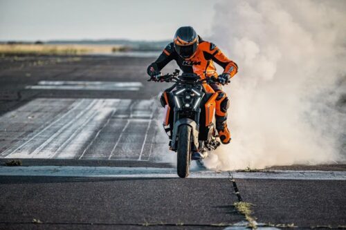 Tawarkan Spek Ganas, KTM 1390 Super Duke R Evo Masuk Kategori Hyper Naked Bike Tawarkan Spek Ganas, KTM 1390 Super Duke R Evo Masuk Kategori Hyper Naked Bike