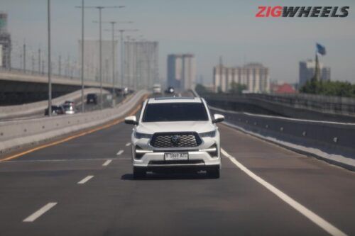 Nikmatnya Road Trip Jakarta - Malang Naik Toyota Kijang Innova Zenix Hybrid