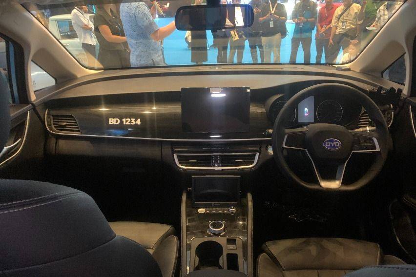 BYD e6