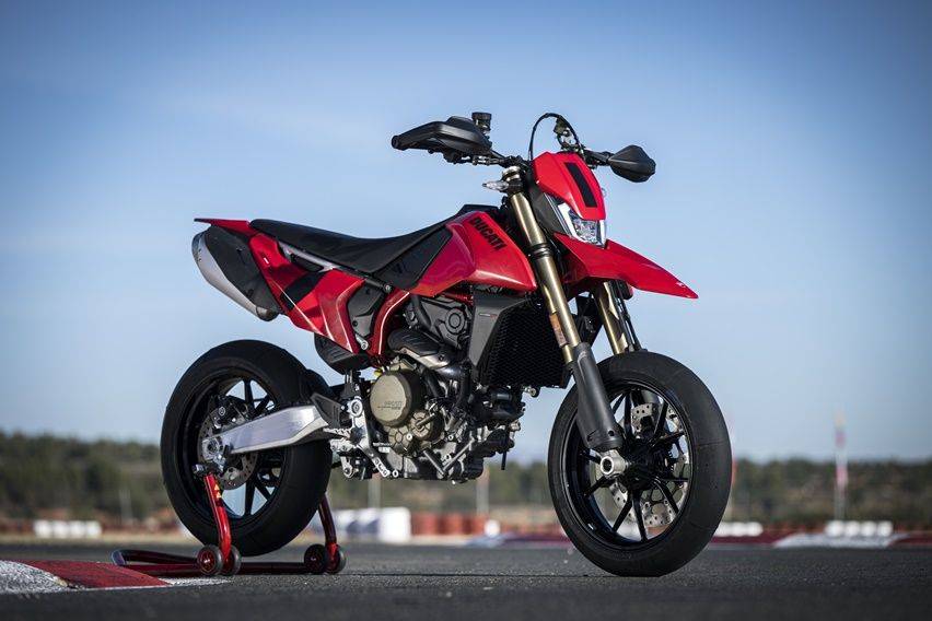 Ducati Hypermotard 698