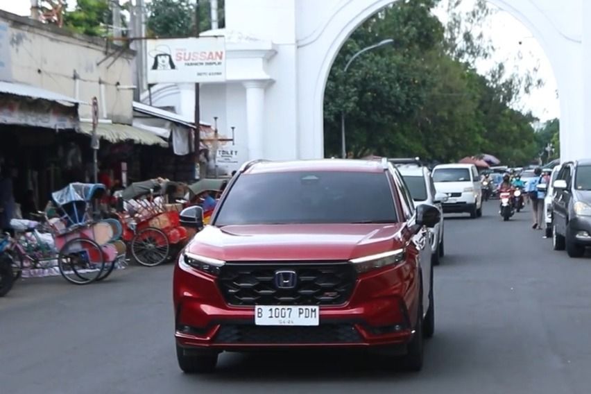 Mengarungi Trans Jawa dengan All New Honda CR-V RS e:HEV, Nyaman dan Irit!