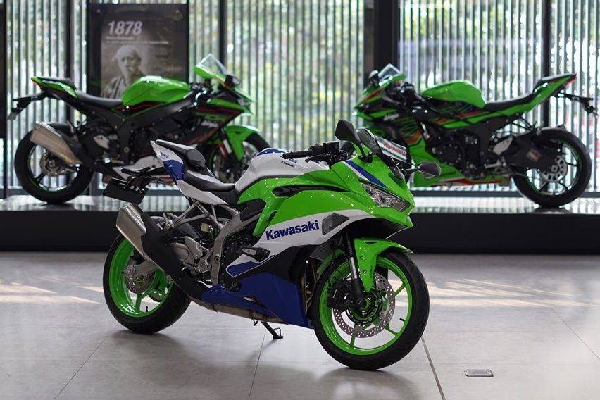 Penuhi Permintaan Konsumen, Kawasaki Rilis Ninja ZX-25RR 40th Anniversary