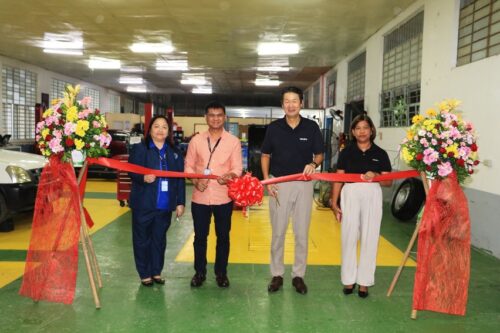Isuzu PH hands over new equipment to JZGMSAT