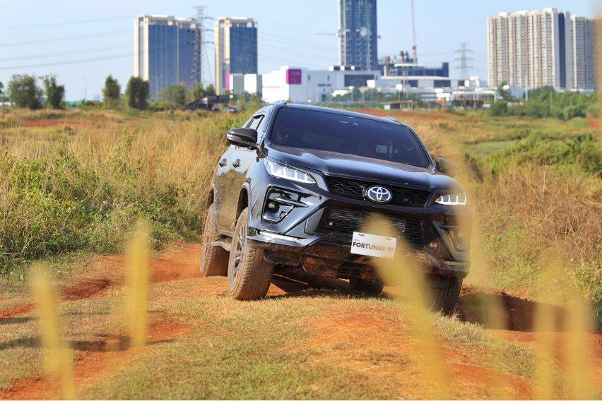 New Fortuner 4x4 GR-S