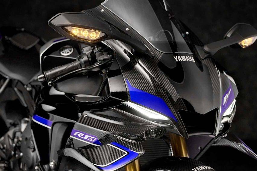 Yamaha R1 2025