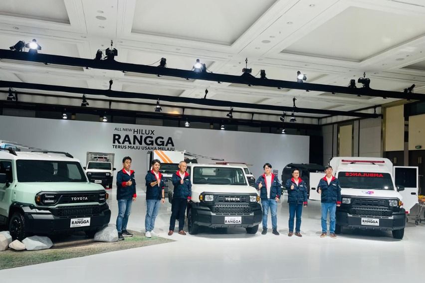 Toyota Umumkan Harga Hilux Rangga, Mulai Rp180 Jutaan Toyota Umumkan Harga Hilux Rangga, Mulai Rp180 Jutaan