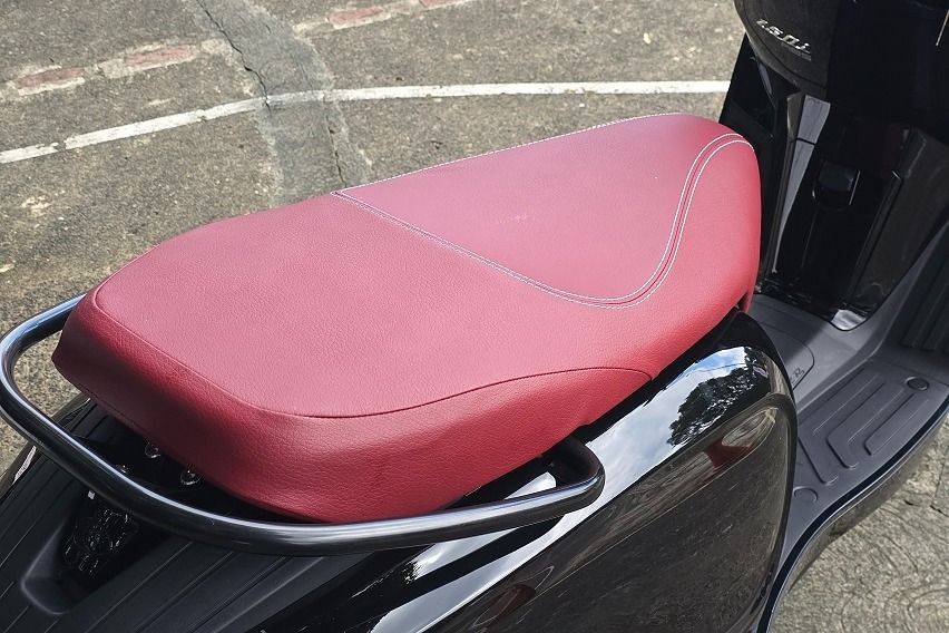 Kymco Like S 150 seat