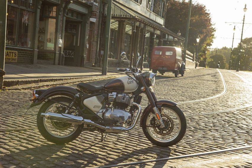 Royal Enfield Gebrak EICMA 2024 dengan Banyak Model Baru, Termasuk Motor Listrik Royal Enfield Gebrak EICMA 2024 dengan Banyak Model Baru, Termasuk Motor Listrik