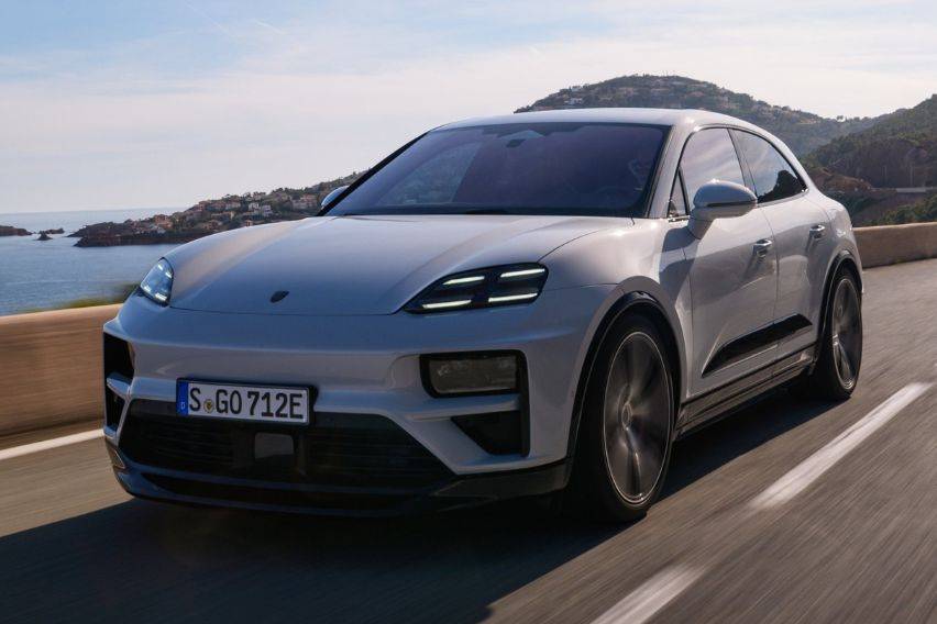 Porsche Macan Turbo Electric 