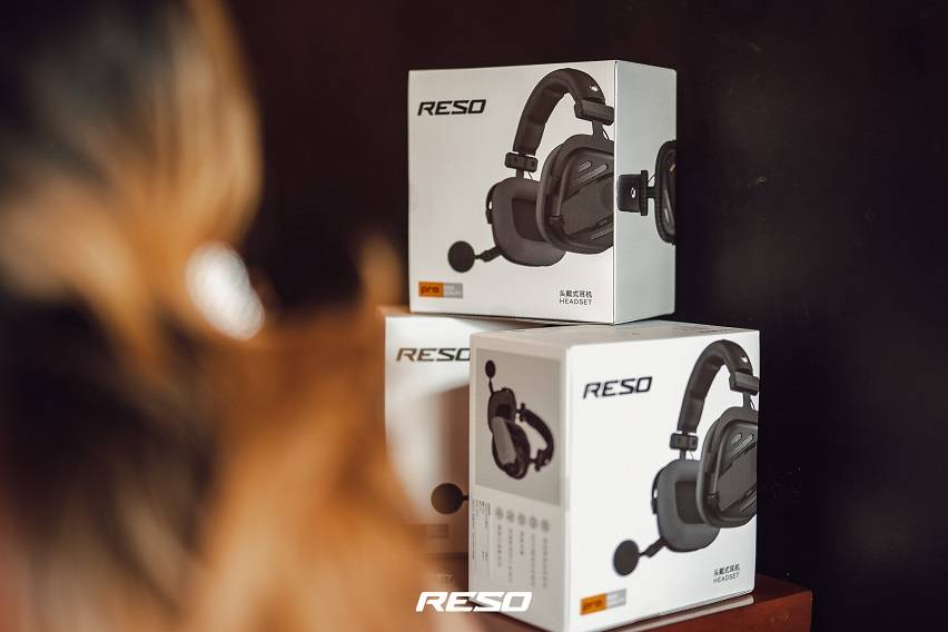 Reso  headset