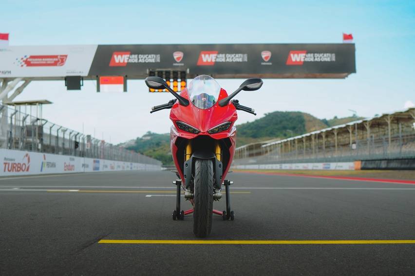 Ducati Panigale V2 S