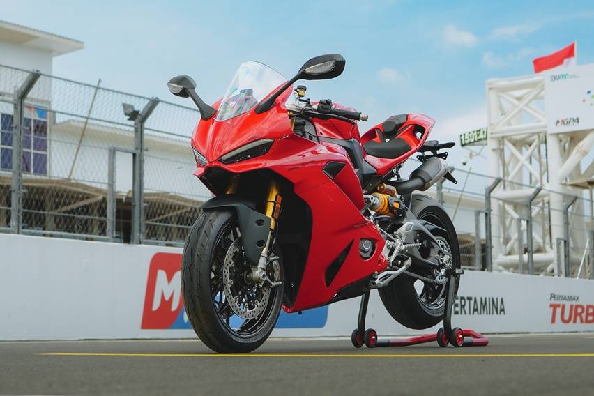 Ducati Panigale V2 S Resmi Meluncur di Mandalika: Kombinasi Performa dan Elegansi
