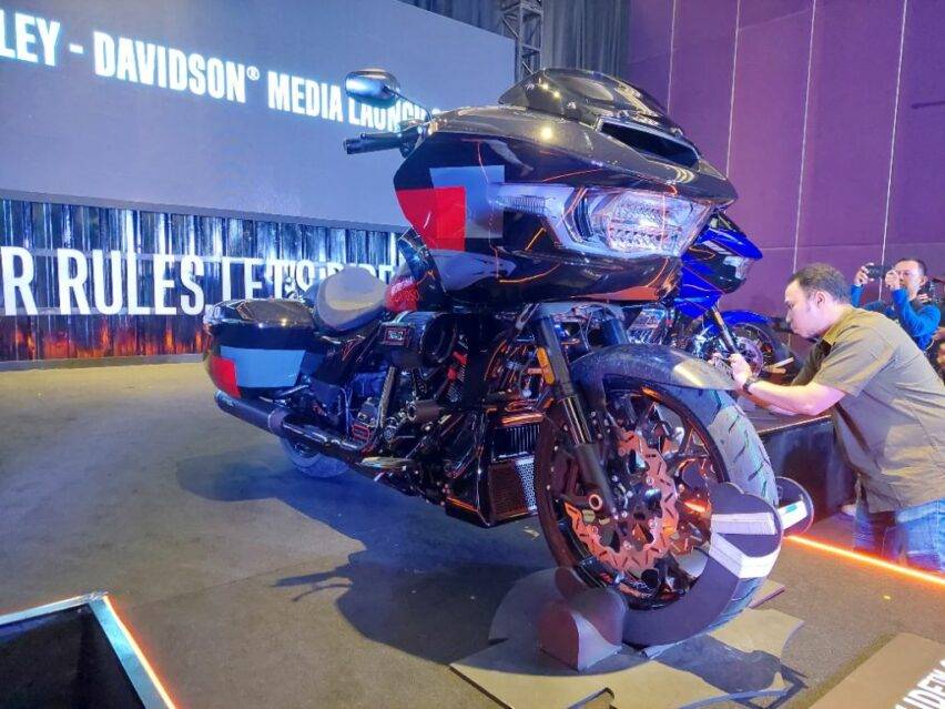 CVO Road Glide ST