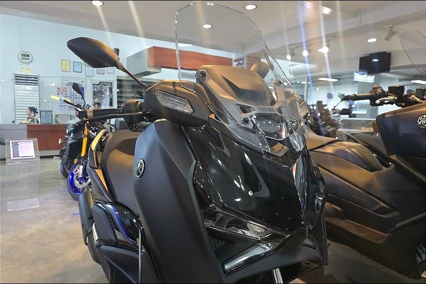 2025 Yamaha XMAX