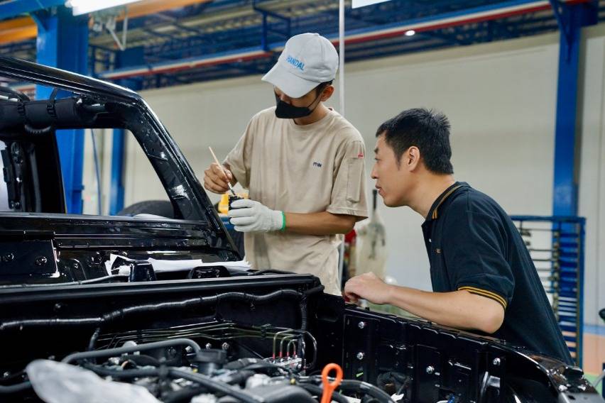 BAIC assembly line
