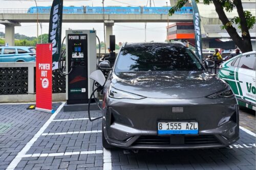 Geely Indonesia dan Voltron Bersinergi Hadirkan Jaringan Charging Station untuk Kendaraan Listrik Geely Indonesia dan Voltron Bersinergi Hadirkan Jaringan Charging Station untuk Kendaraan Listrik