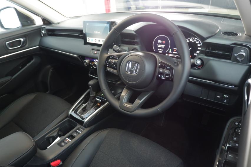 interior Honda HR-V e:HEV
