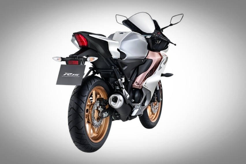 Yamaha R15 V4 Rose Gold