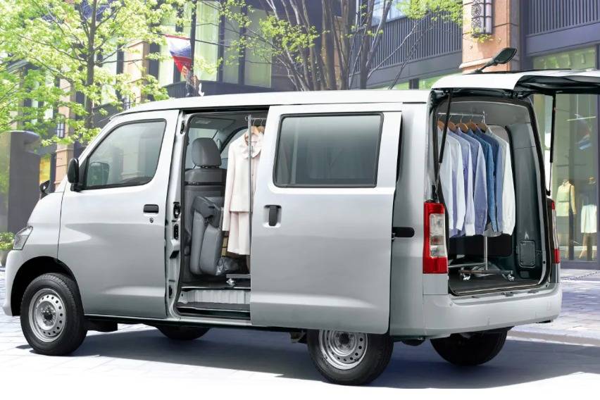 Daihatsu Granmax Cargo 2025