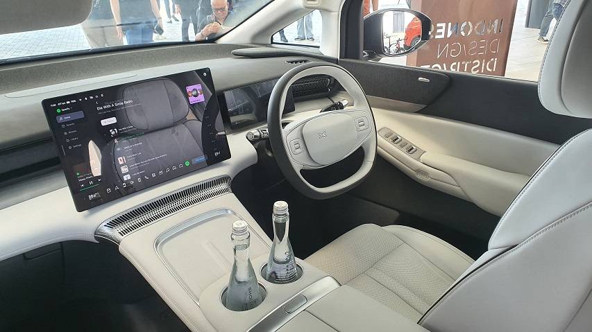Interior Xpeng X9