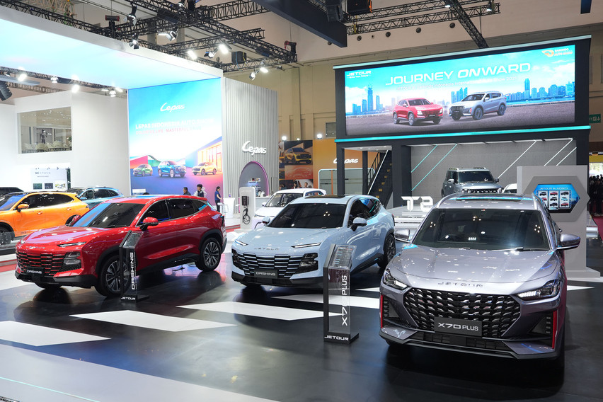 Jetour Dashing & X70 Plus Kian Terjangkau di GIIAS 2025 dan Tampilkan Versi Modifikasi
