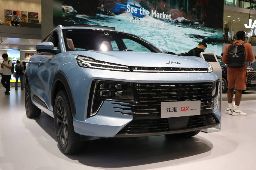 JAC JS6 PHEV in China