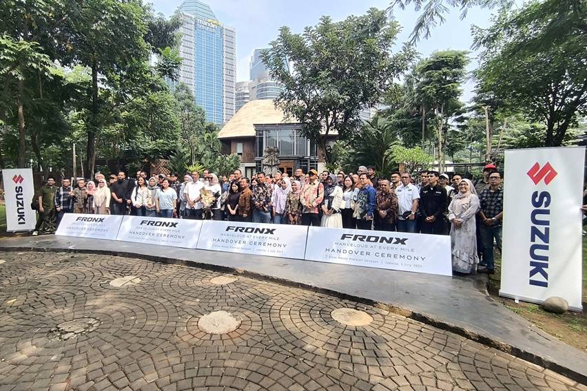 handover ceremony Suzuki Fronx