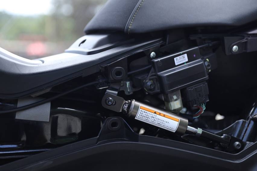 Yamaha Nmax Turbo with Damper Performance Kit