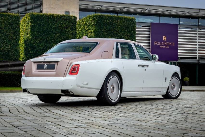 Rolls-Royce Rilis Phantom Dentelle