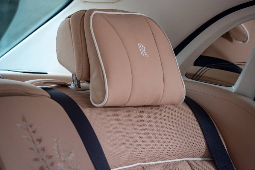 Rolls-Royce Rilis Phantom Dentelle