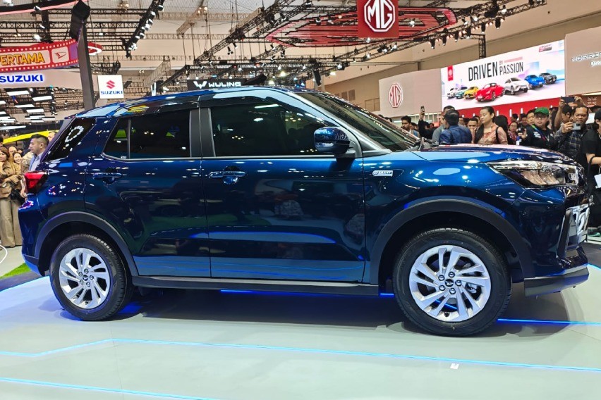 Daihatsu Rocky e-Smart Hybrid