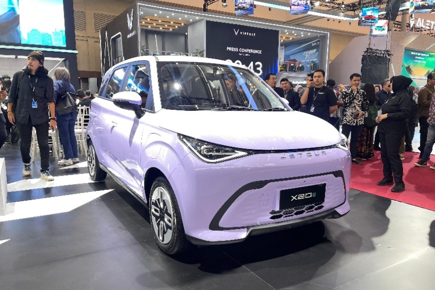 Pengenalan Jetour E20 di GIIAS 2025