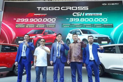 Chery Tiggo Cross Hybrid dan Sport 1.5T Mengaspal di GIIAS 2025 dengan Harga Menarik!