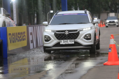 Impresi Berkendara Suzuki Fronx 2025 Varian GL Matik AT Termurah