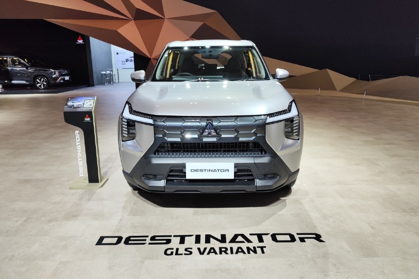 Mitsubishi Destinator GLS, Varian Paling Dasar, Tetap Tampil Tangguh Mitsubishi Destinator GLS, Varian Paling Dasar, Tetap Tampil Tangguh