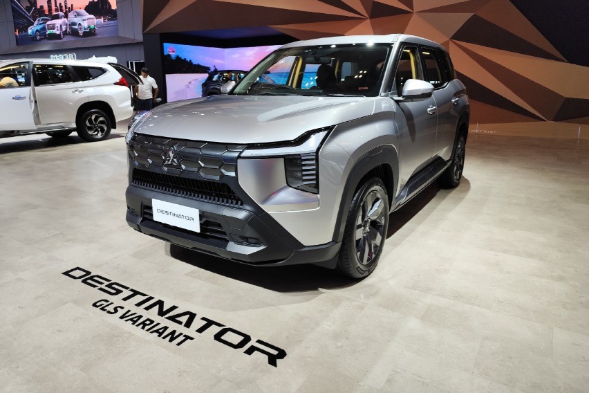 Mitsubishi Destinator GLS CVT