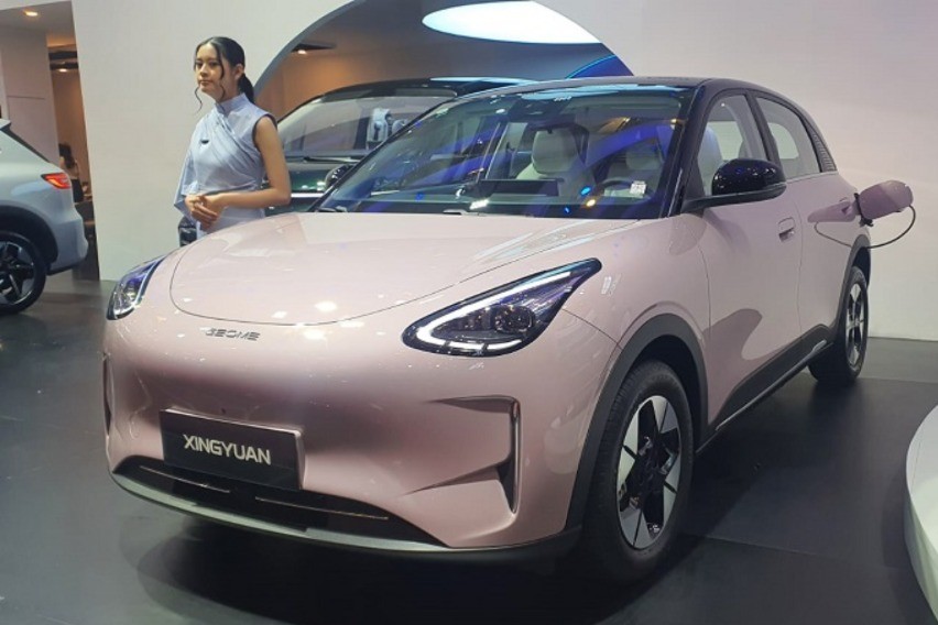 Geely Xingyuan Tampil GIIAS 2025, EV Kompak dengan Baterai 410 Km dan Fitur ADAS Geely Xingyuan Tampil GIIAS 2025, EV Kompak dengan Baterai 410 Km dan Fitur ADAS