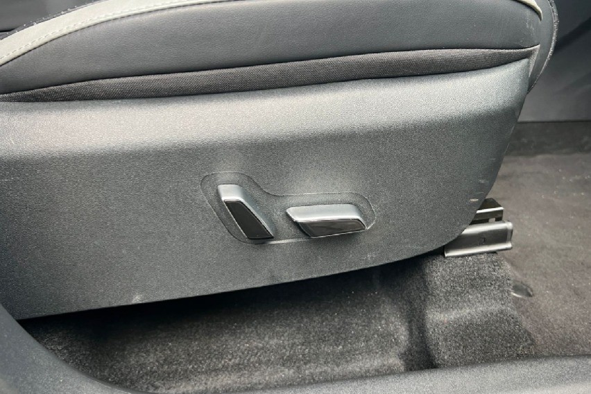 seat adjuster BYD Atto 1