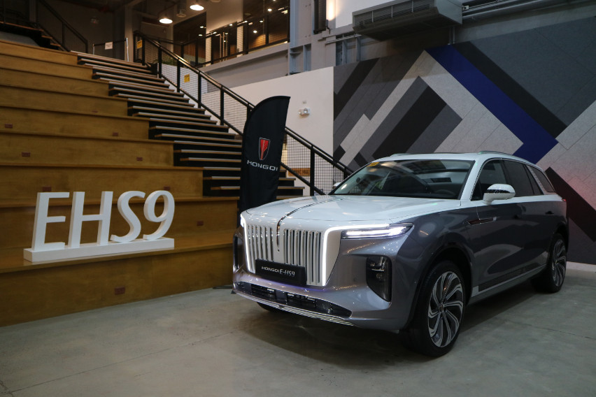 Hongqi E-HS9 EV