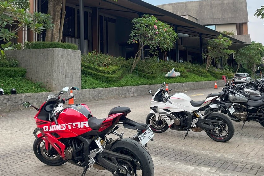 Detail spesifikasi QJMotor SRK 800 RR di Indonesia