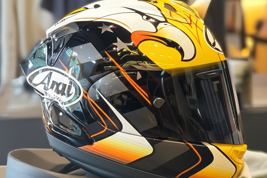 Helm Arai mahal
