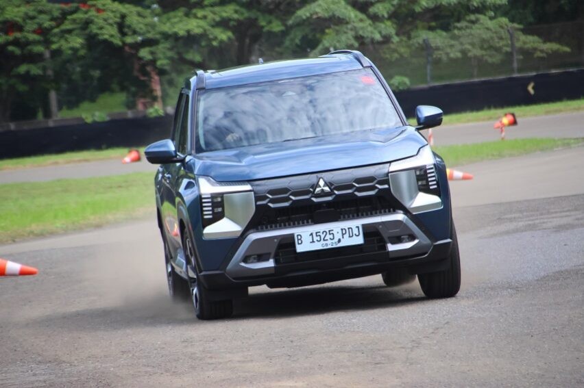 Test Drive Mitsubishi Destinator: SUV 7-Seater Turbo yang Sangat Menjanjikan Test Drive Mitsubishi Destinator: SUV 7-Seater Turbo yang Sangat Menjanjikan