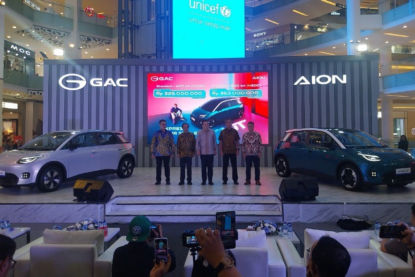 GAC Aion UT Resmi Dijual, Harga Mulai Rp325 Juta GAC Aion UT Resmi Dijual, Harga Mulai Rp325 Juta