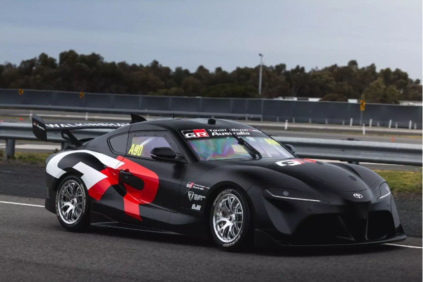 Tantang Camaro dan Mustang, Toyota GR Supra Dijejali Mesin V8