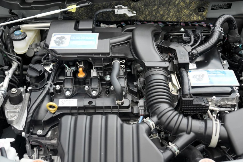 Daihatsu Rocky e-Smart Hybrid